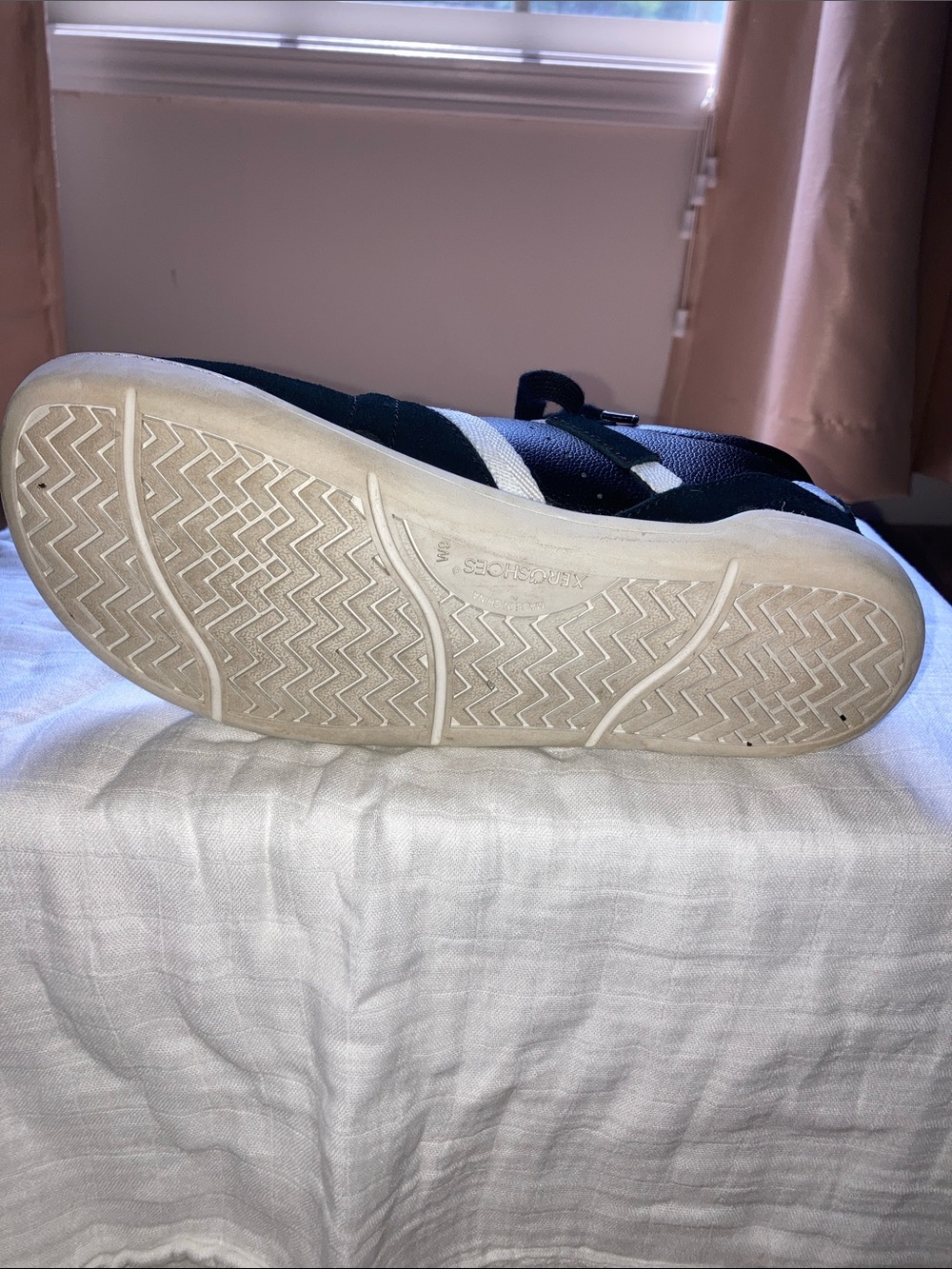 Women's Black & White Sneakers - Picture 14 of 14